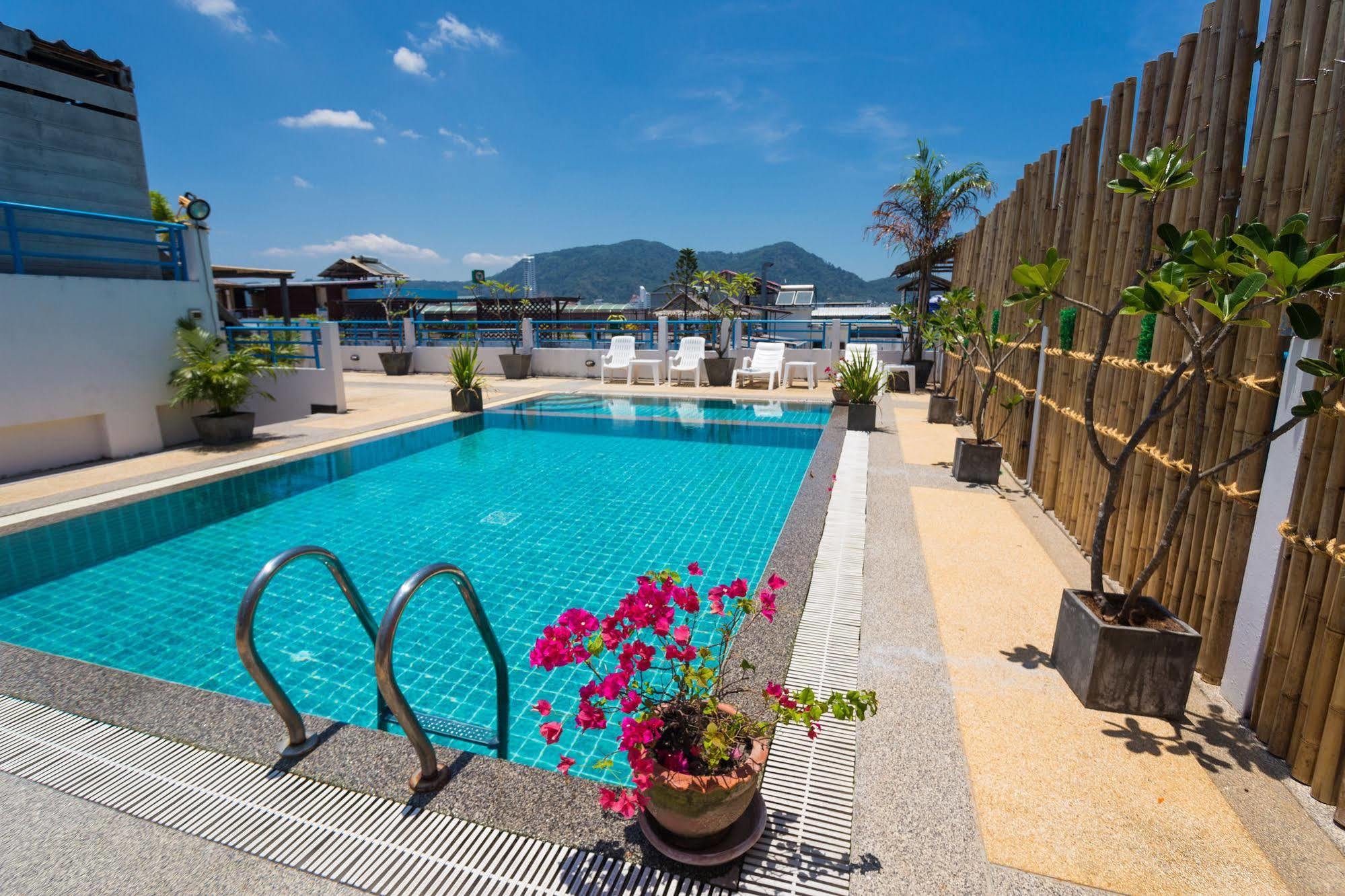 Star House Patong Hotel Exterior photo